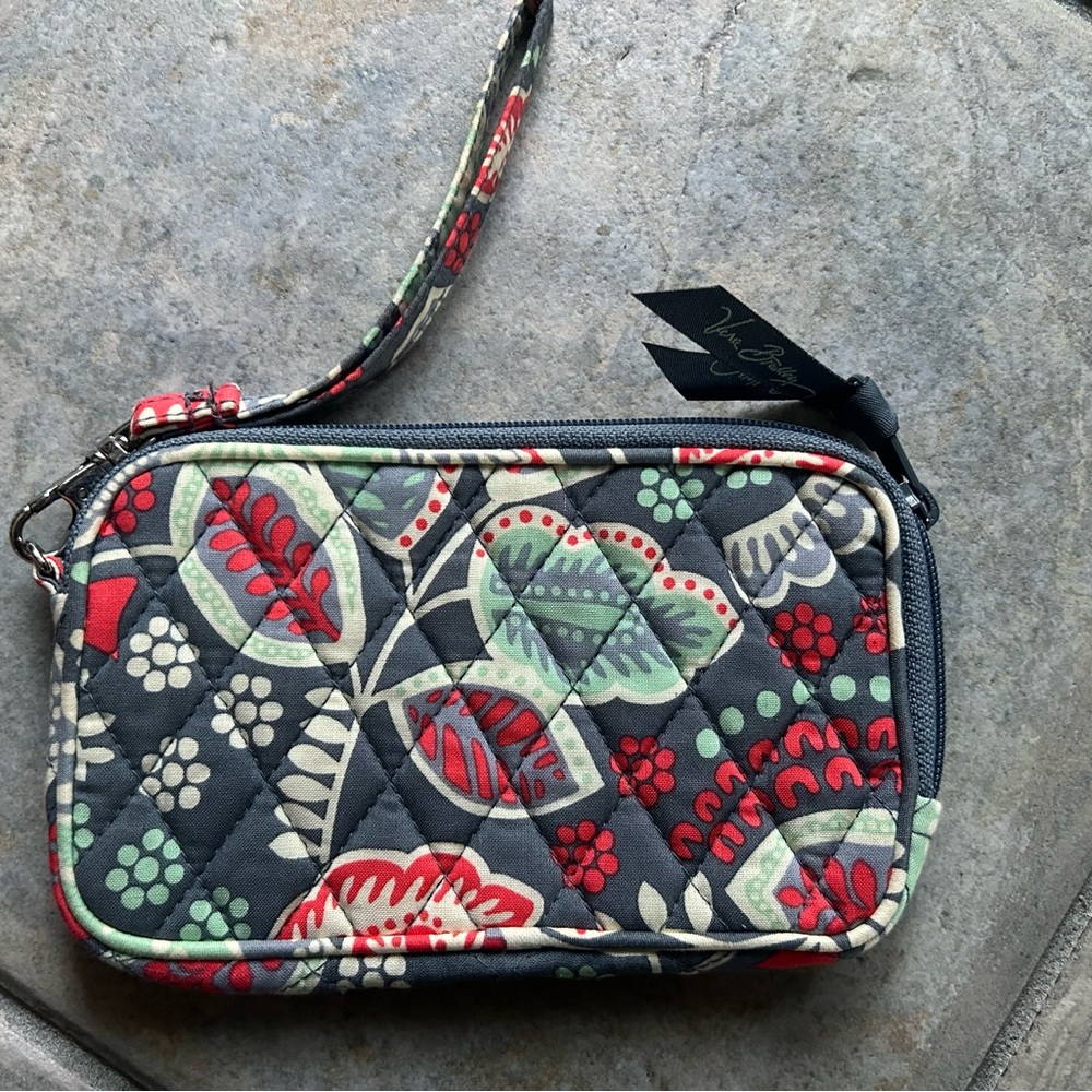 Retired Vera Bradley Nomadic Floral Wallet Wristlet